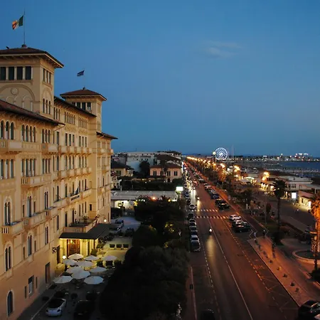 Attico Apartmán Viareggio